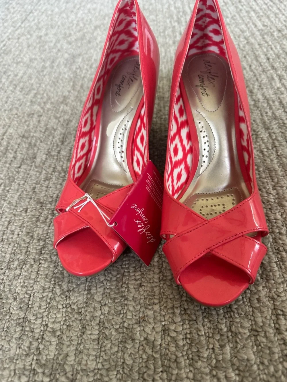 Open toe shoes